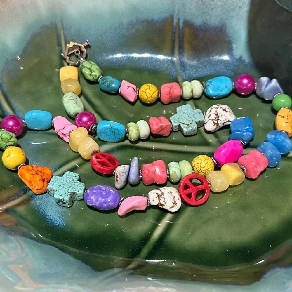 Artisan Handcrafted 24” Dyed Howlite Necklace